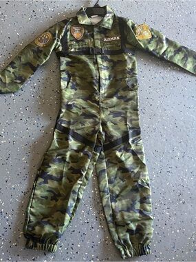 Spirit Kids Camouflage One-Piece Jumpsuit in Green and Black